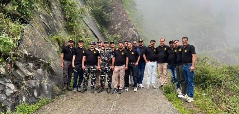 Picture of Seizure with Team